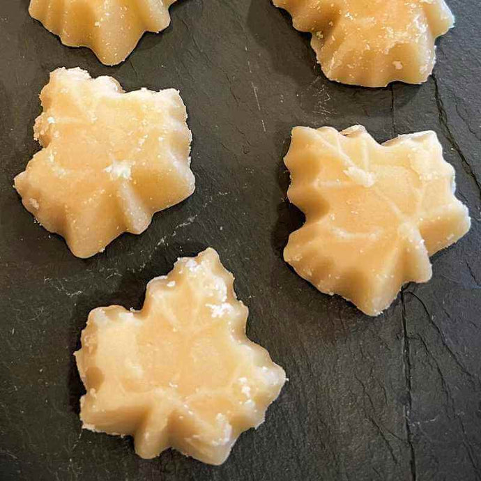 Maple Candy: Why it Makes the Perfect Maple Syrup Wedding Favor